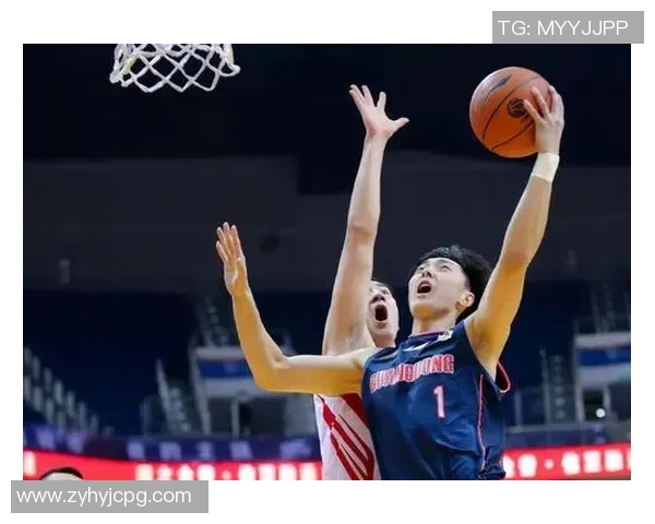 易建联的篮球之路：从天赋少年到中国篮球的传奇巨星